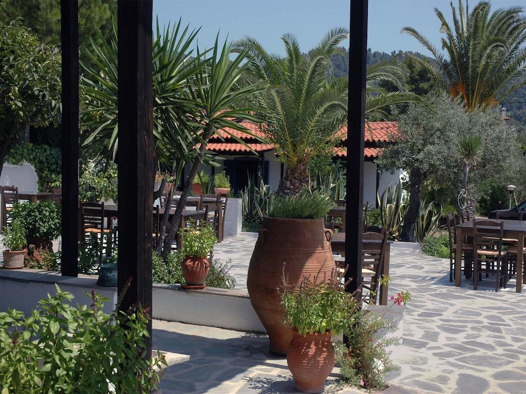 Skites Hotel Bungalows Ouranoupoli Exterior photo